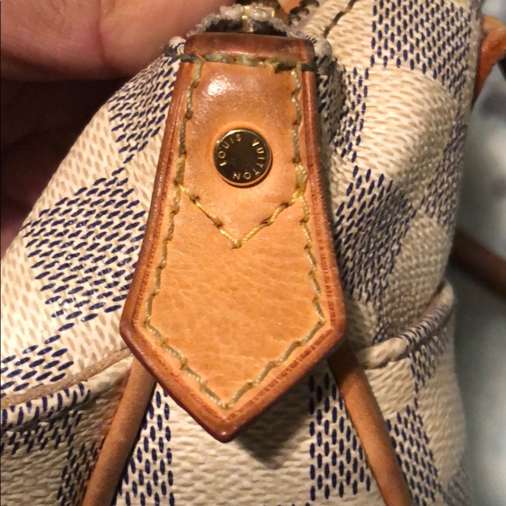 Handbag - Picture 4 of 8